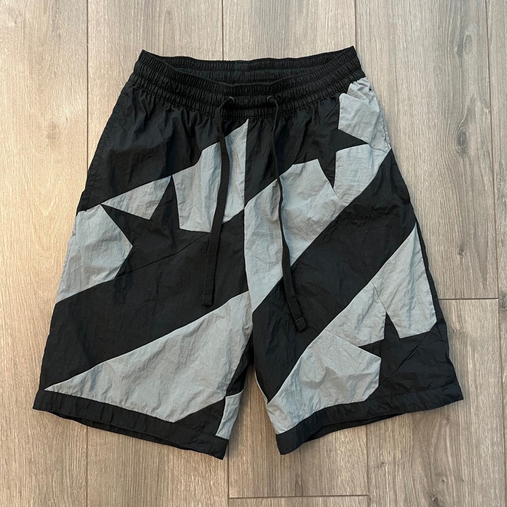 Nike Mens Star Print Colorblock Nylon Mesh Lined Shorts Black Grey Small